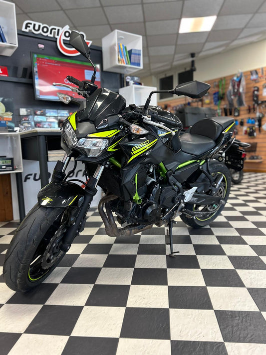 KAWASAKI z 650