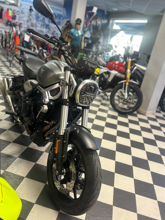 Voge 500 2025 km 3000