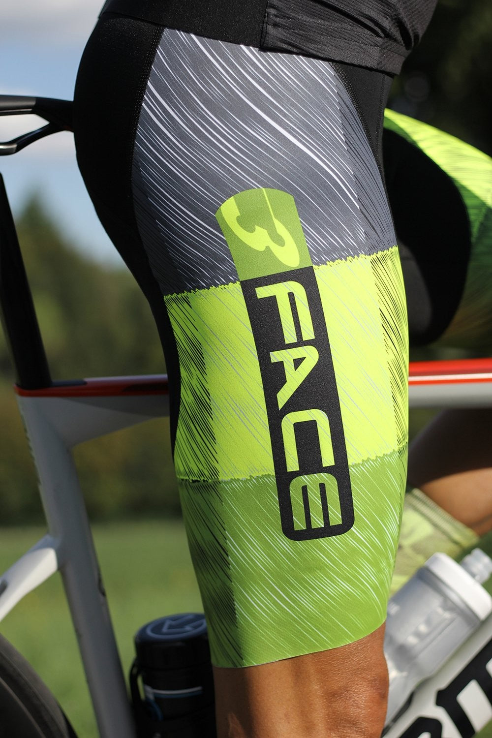 COMPLETO ESTIVO GRAPHITE THREEFACE