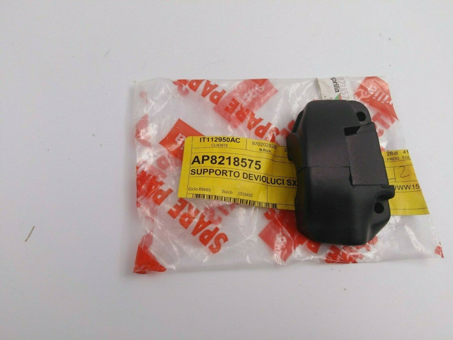 APRILIA COD.AP8218575 COPERCHIO COMMUTATORE LUCI SX PER SCARABEO50 DITECH