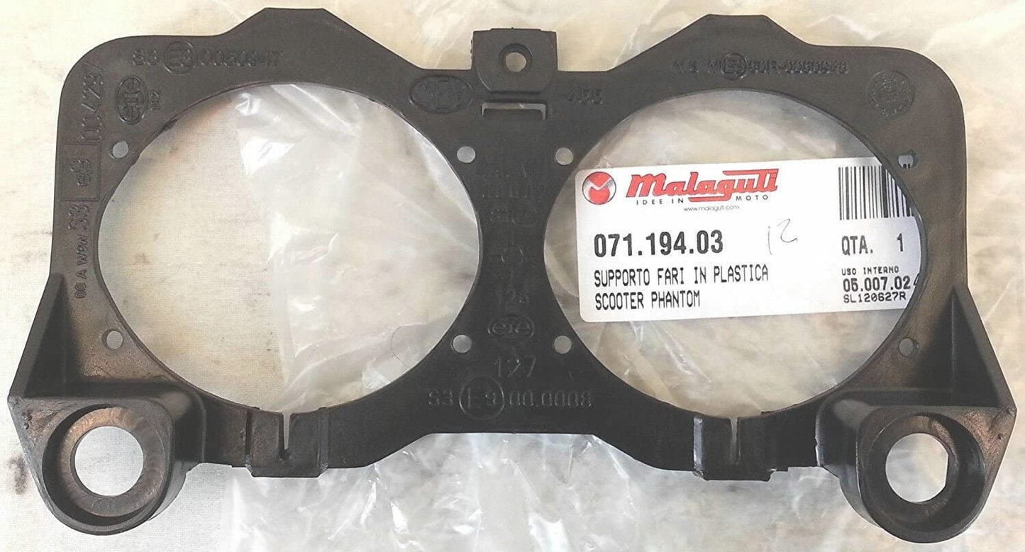 SUPPORTO FARI IN PLASTICA MALAGUTI F.12 - COD. 07119403