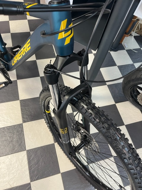 Vtt lapierre best sale edge 5.7 2020