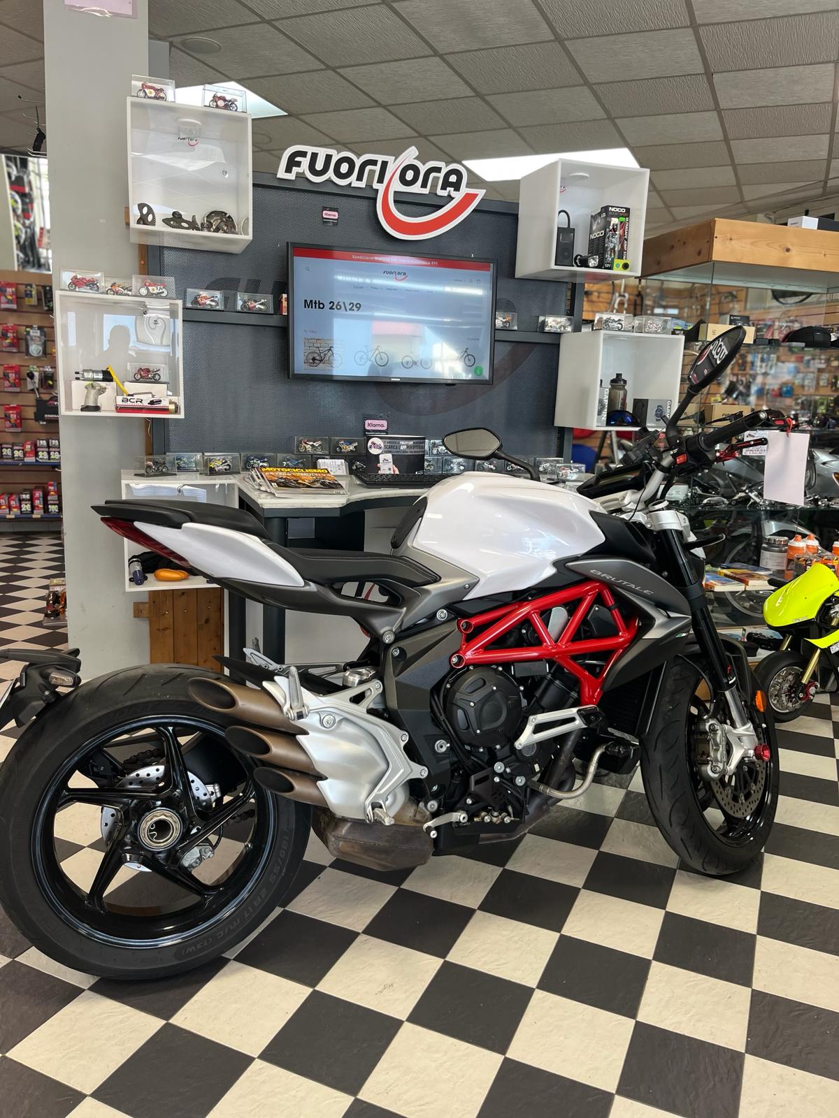 mv agusta brutale 800cc