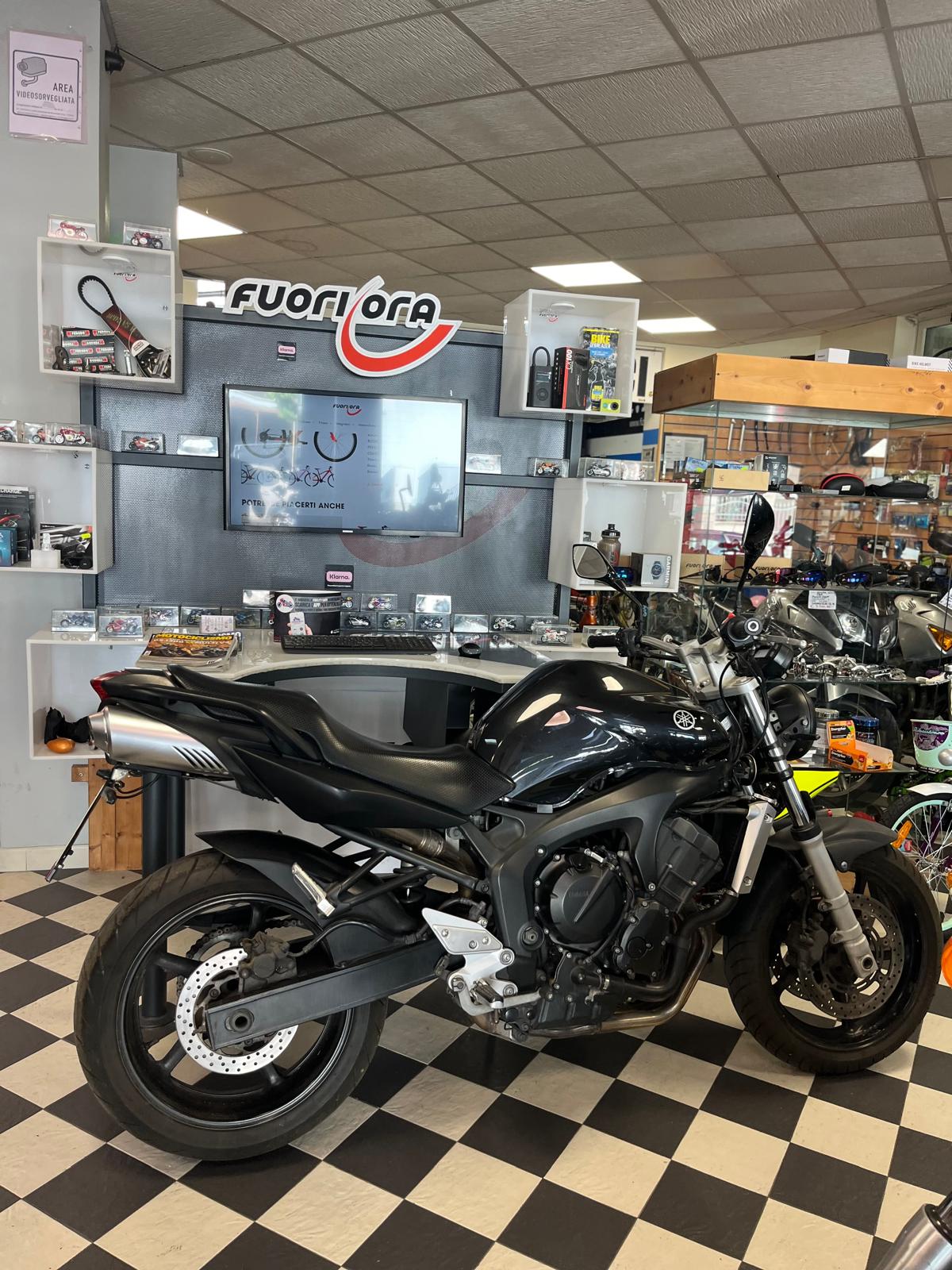 yamaha fz6 600