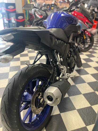 YAMAHA MT 125