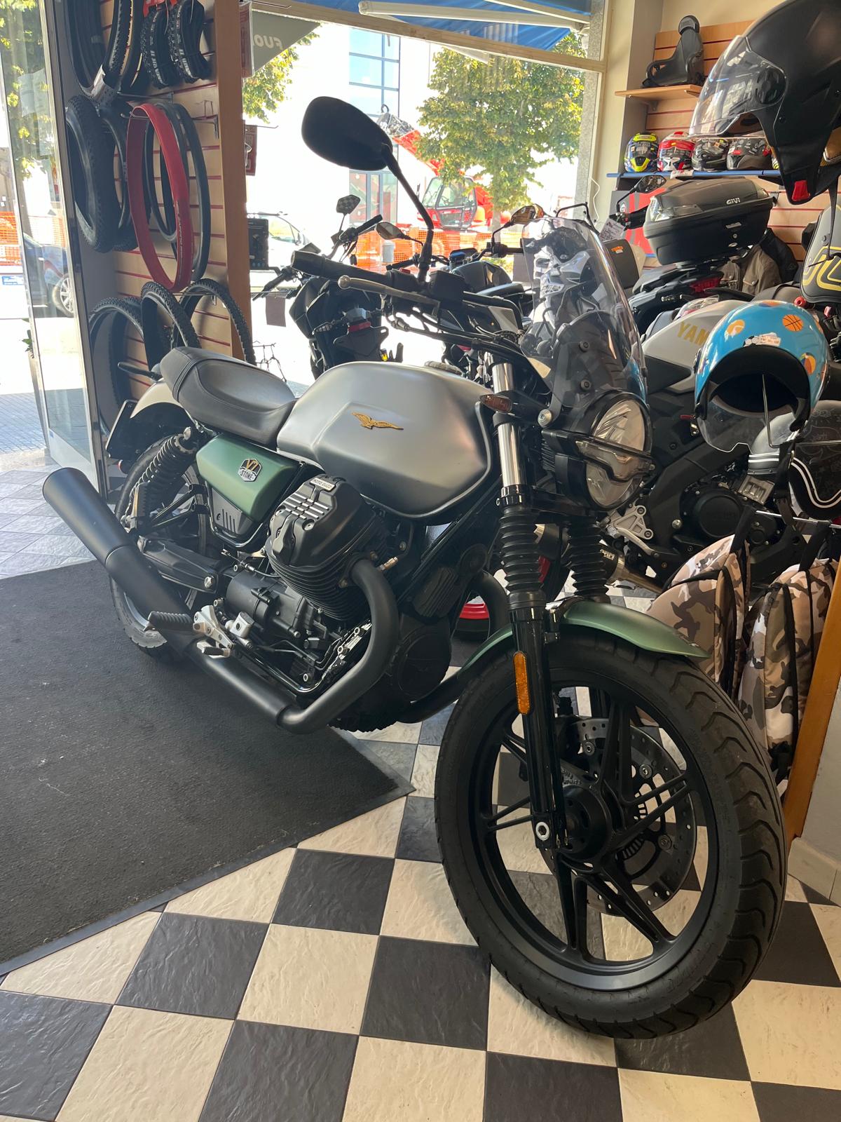 Moto Guzzi  V7 stone 850 CENTENARIO 100