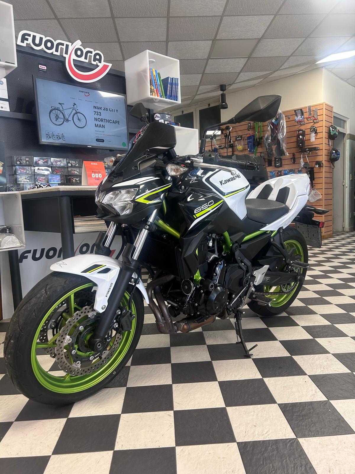 kawasaki z650 2021 km 3000