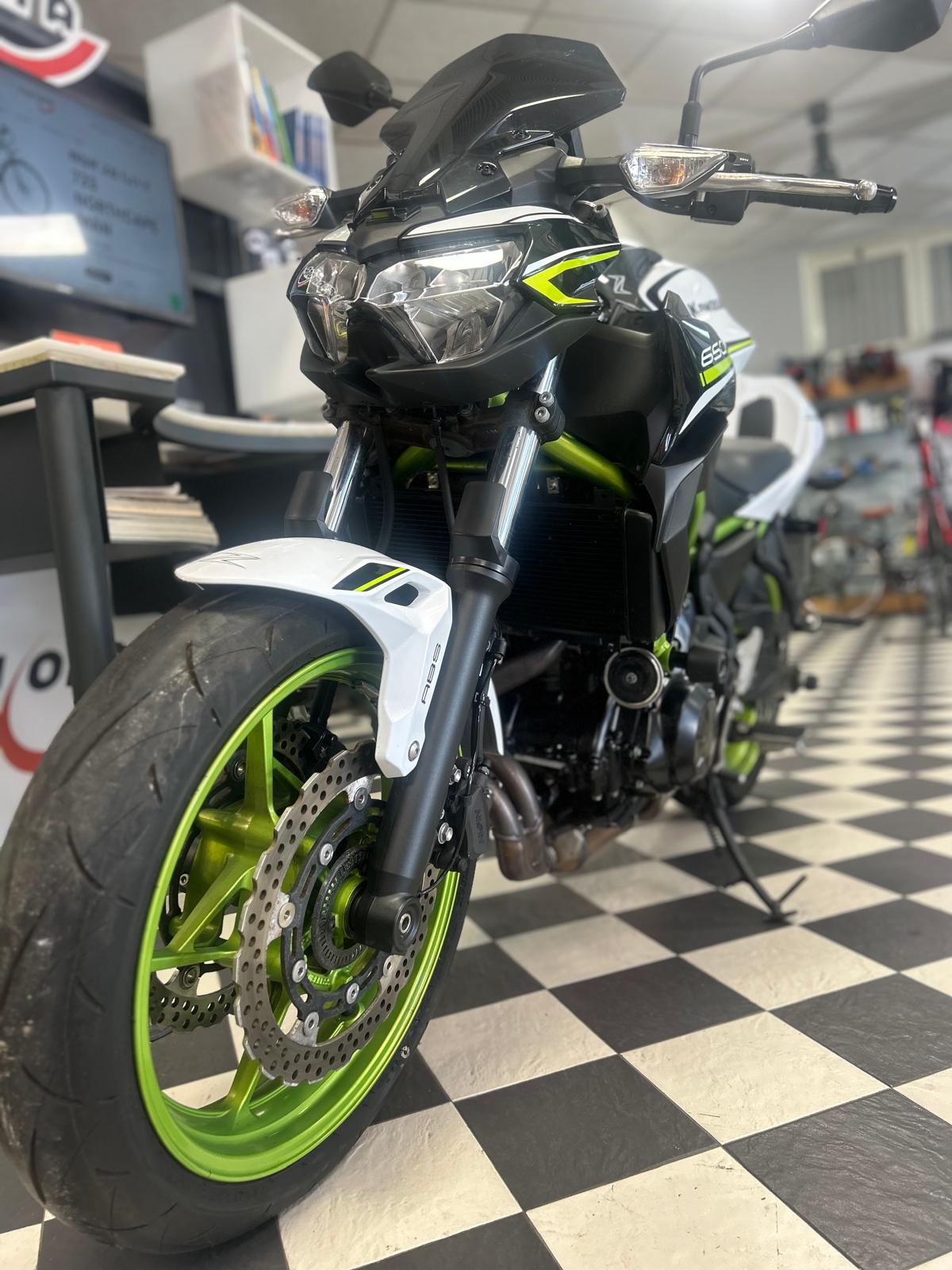 kawasaki z650 2021 km 3000