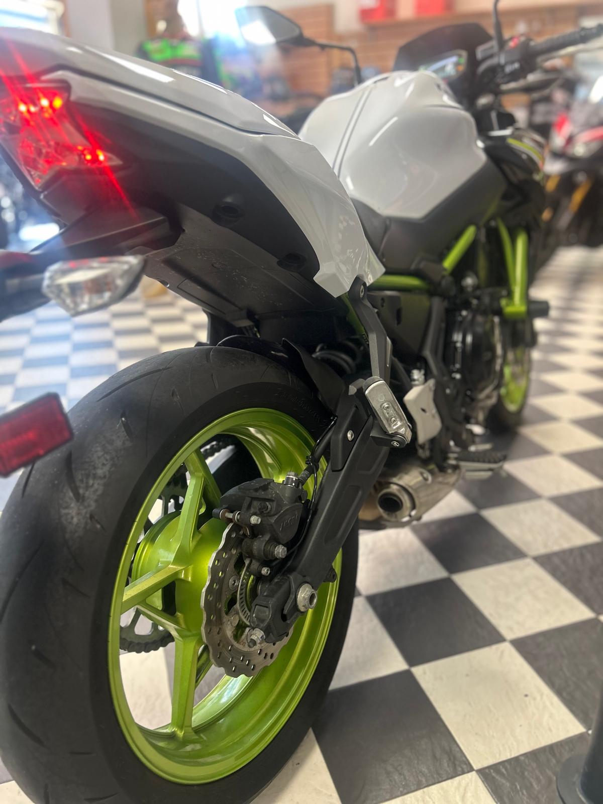 kawasaki z650 2021 km 3000