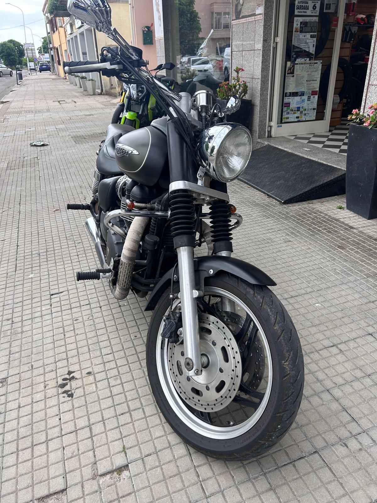 Triumph Speed Master 900 2009