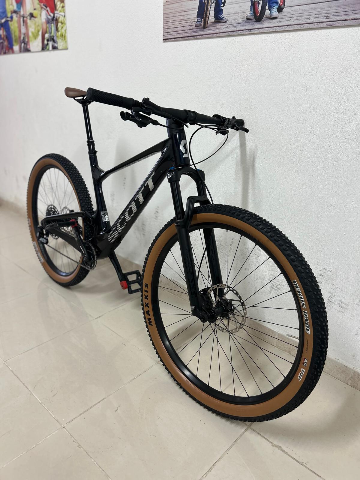 SCOTT SPARK RC COMP 2025