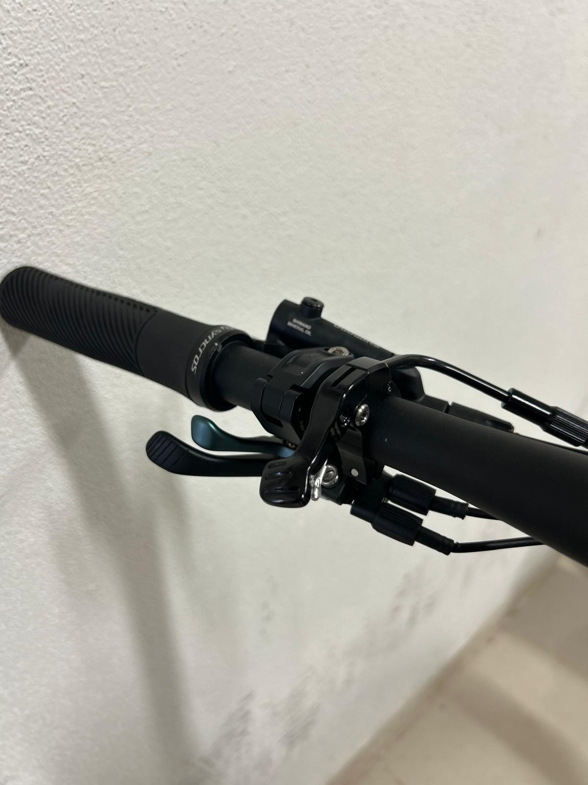 SCOTT SPARK RC COMP 2025