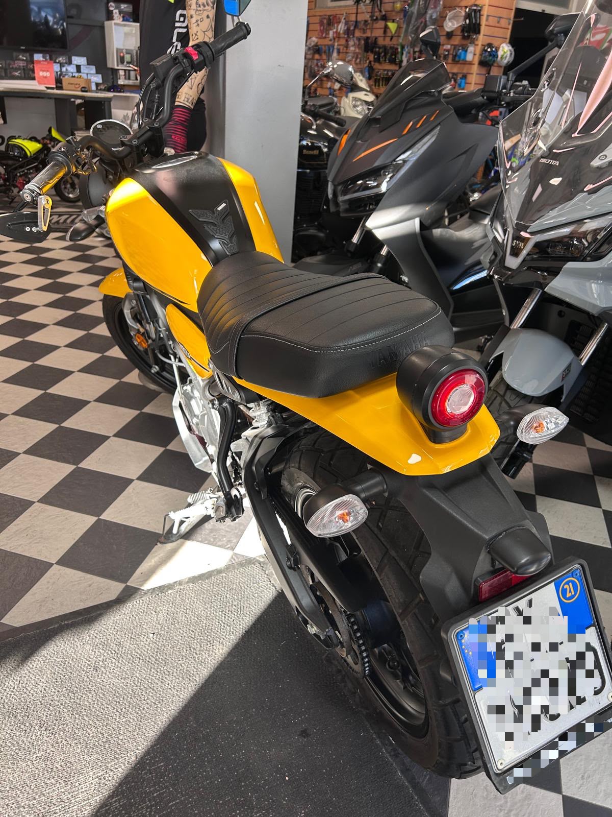 XSR 125 YAMAHA 2021