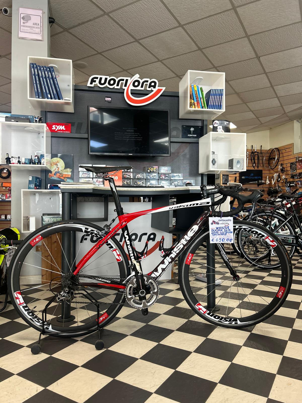 bici corsa carbon M WHISTLE Yakima