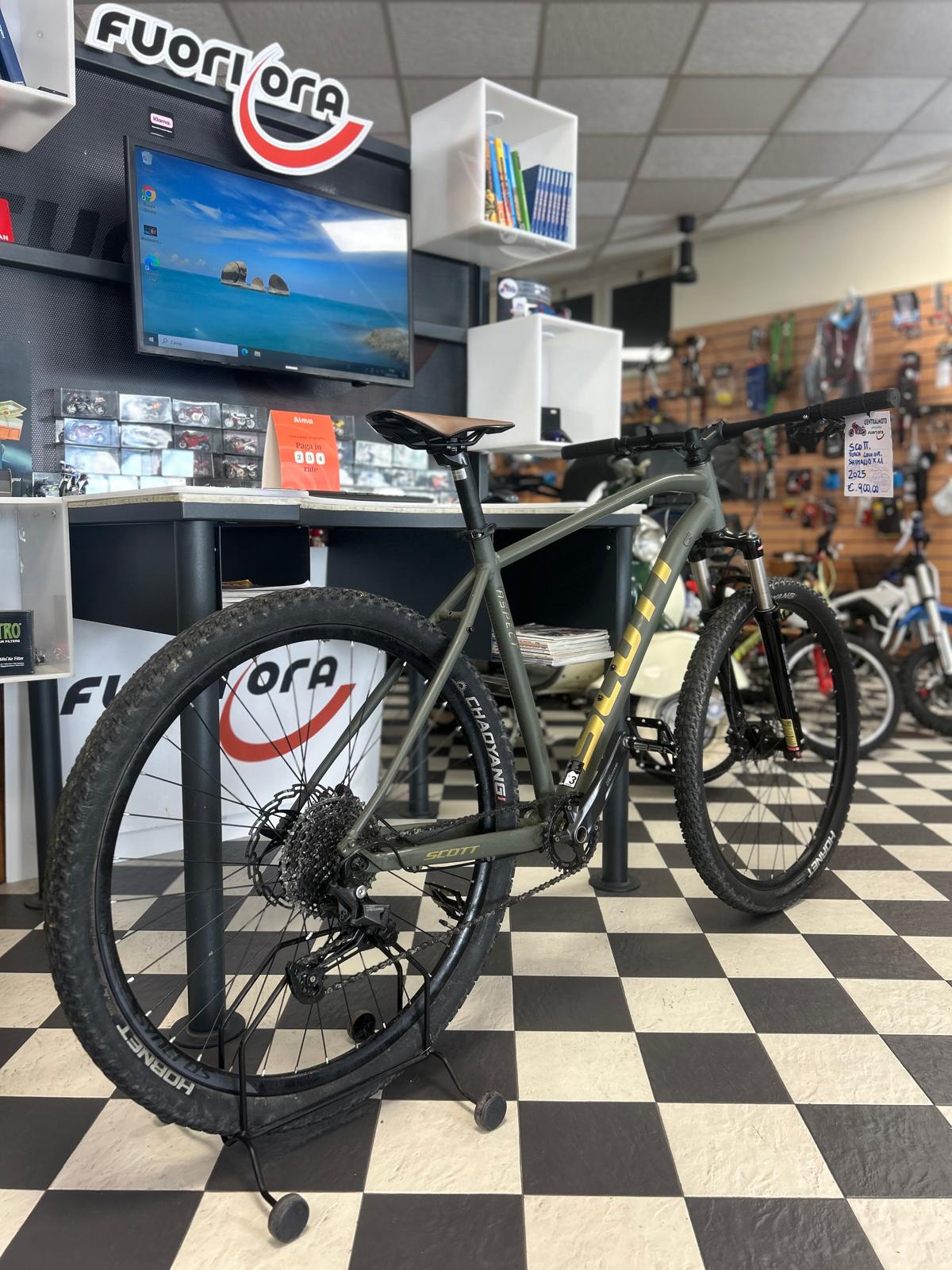 SCOTT 29 XL 2025