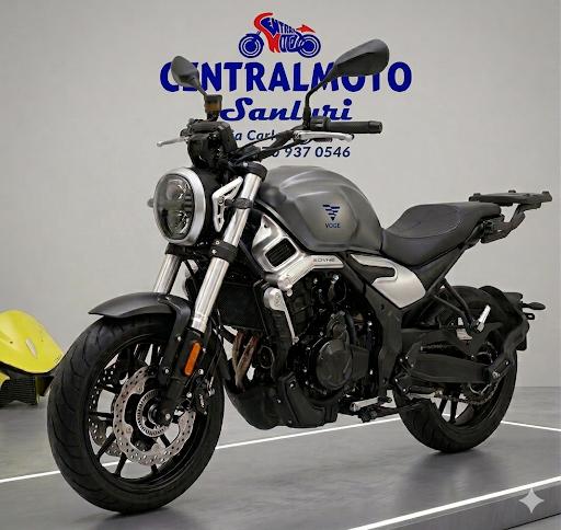 Voge 500 2025 km 3000