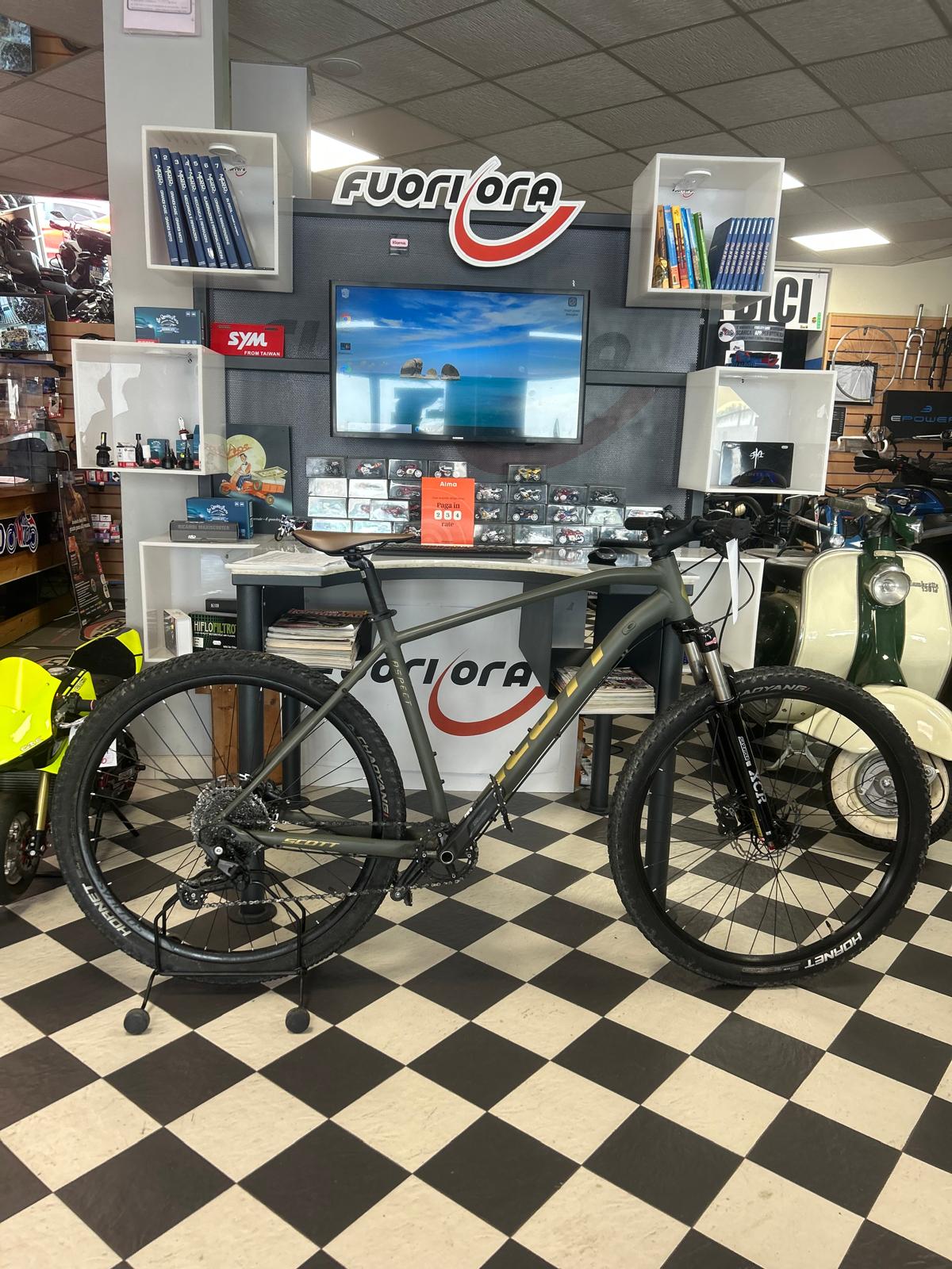 SCOTT 29 XL 2025